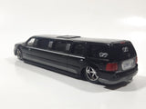 Maisto Playerz Luxury Lincoln Navigator Limousine Black 1/64 Scale Die Cast Toy Car Vehicle