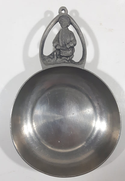 Vintage Ivan H. Crowell Christmas 1978 Little Drummer Boy #528 Hand Made Single Handle Pewter Metal Porringer Pottinger Bowl Signed