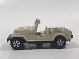 Vintage 1981 ERTL Dukes of Hazzard Daisy Duke's Jeep White Cream Die Cast Toy Car Vehicle 1/64 Scale