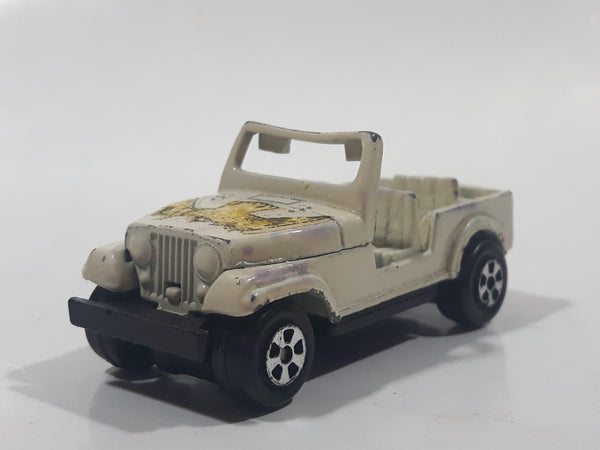 Vintage 1981 ERTL Dukes of Hazzard Daisy Duke's Jeep White Cream Die Cast Toy Car Vehicle 1/64 Scale