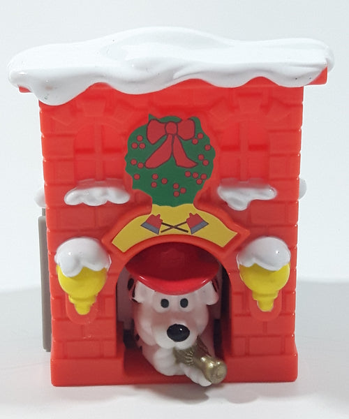 2000 McDonald's Disney 102 Dalmatians Fire Station Dog House 3 5/8" Tall Toy Figure