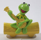 Rare Aspen Henson Muppets Kermit The Frog Playing Banjo on Yellow Log Shaped 3" Toy Car Vehicle